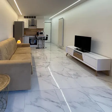 Charmant Studio Avec Vue Montagne Roquebrune-Cap-Martin Exterior photo